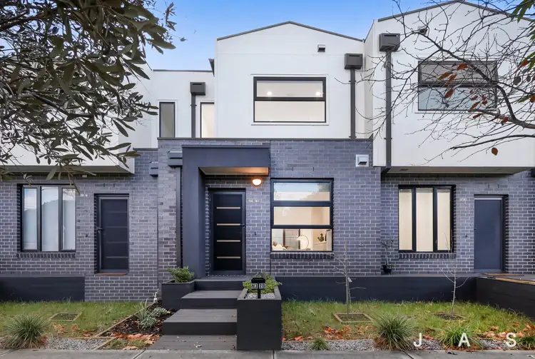 3/2B Beaumont Parade