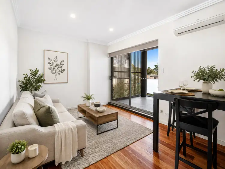 105/17 Maclaurin Avenue