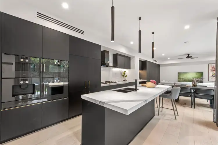 11/55 Oxlade Drive
