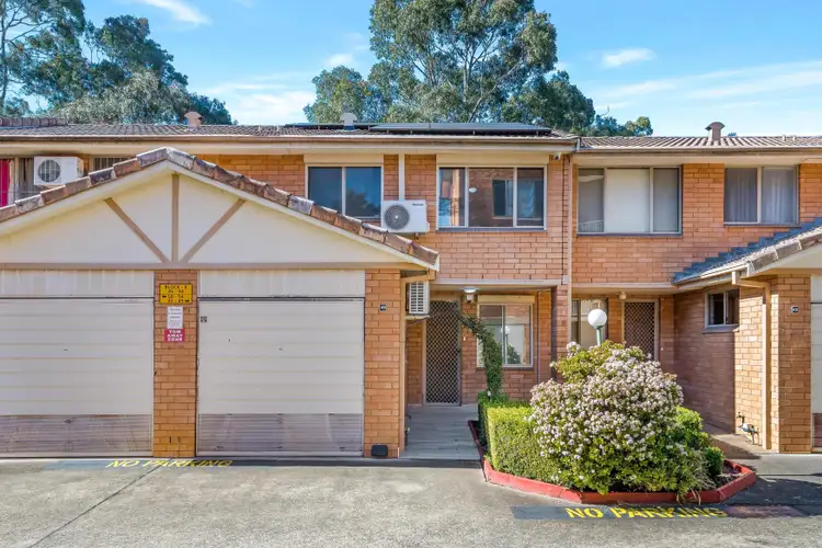 49/2 Riverpark Drive