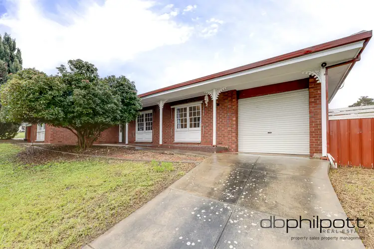 45 Heysen Avenue