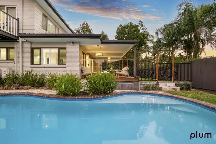 5 Stralock Street