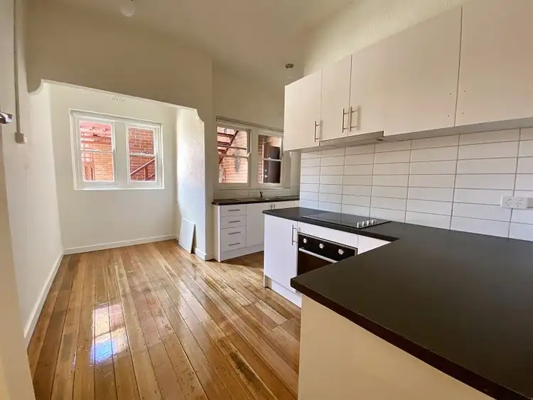 2/1086 Glenhuntly Road
