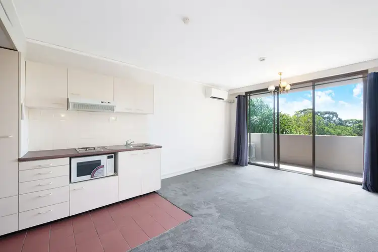 92/450 Pacific Highway