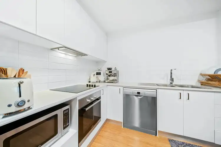 20/34 East Parade