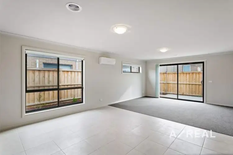 53 Madeira Street, Armstrong Creek VIC 3217