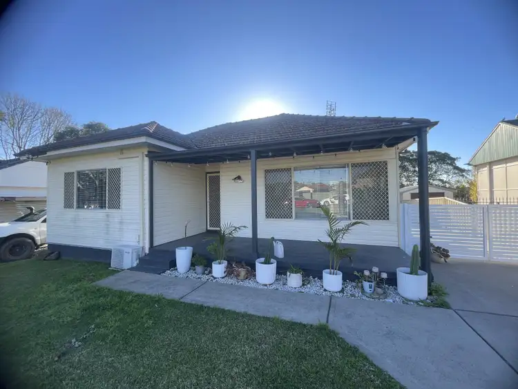 12 Birrell Street