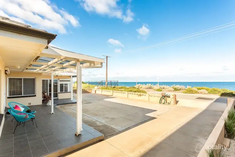 1/2 Seaview Road