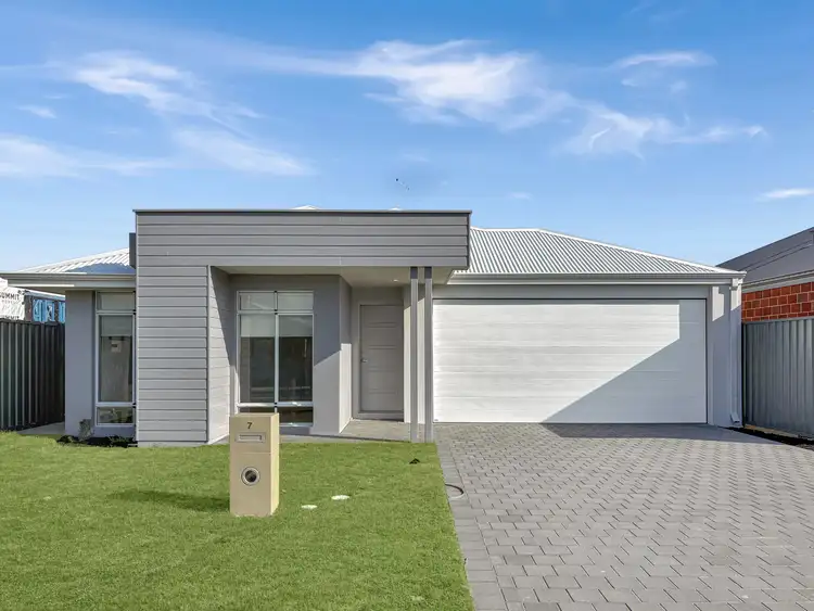 7 Tokara Rd