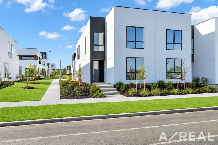 39 Lucent Avenue
