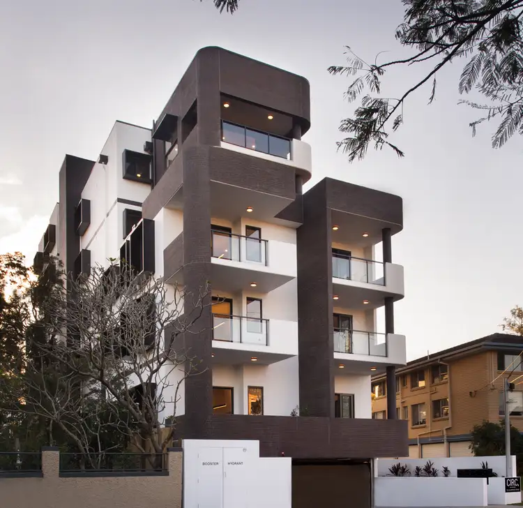 102/121 Clarence Road, Indooroopilly QLD 4068