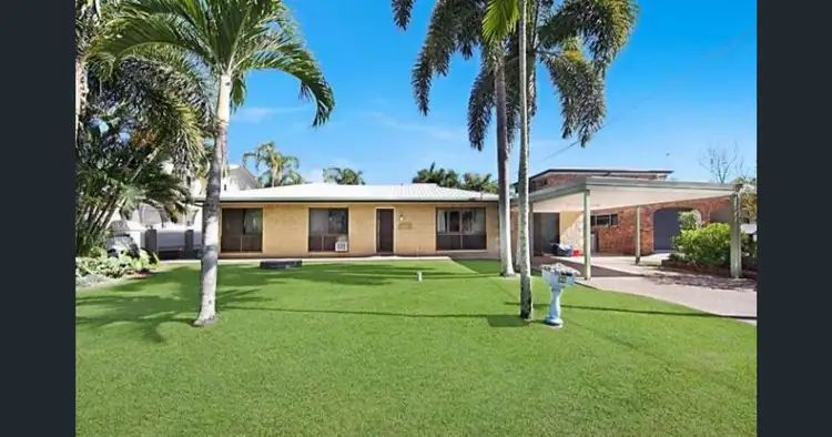 32 The Esplanade, Toolakea QLD 4818