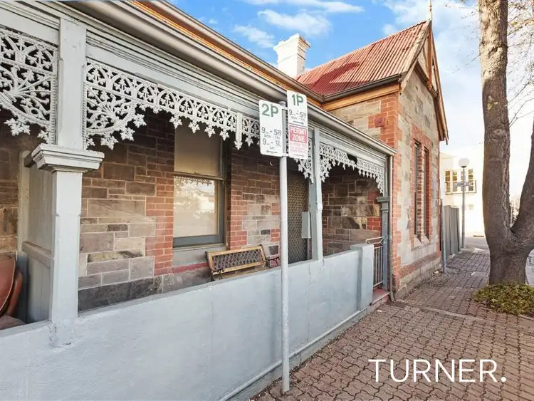 56 Cardwell Street
