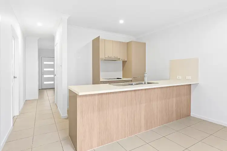 89 Napier Circuit, Silkstone QLD 4304