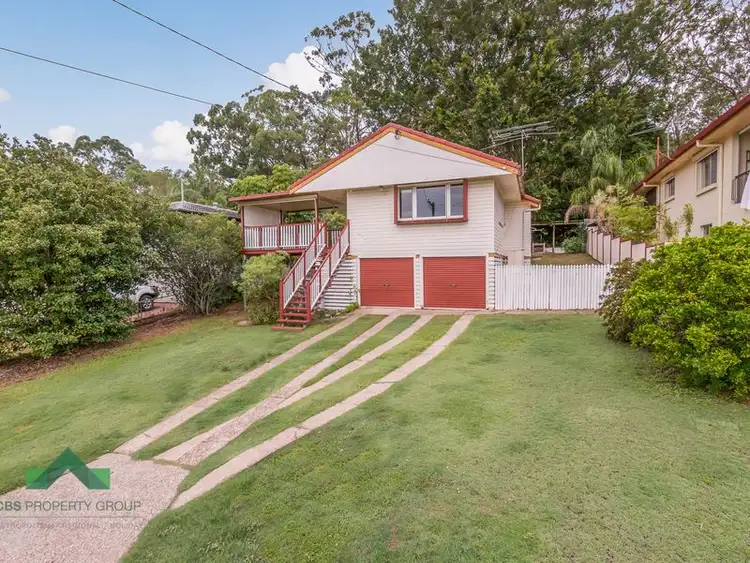 34 MILANION CRESCENT, Carindale QLD 4152