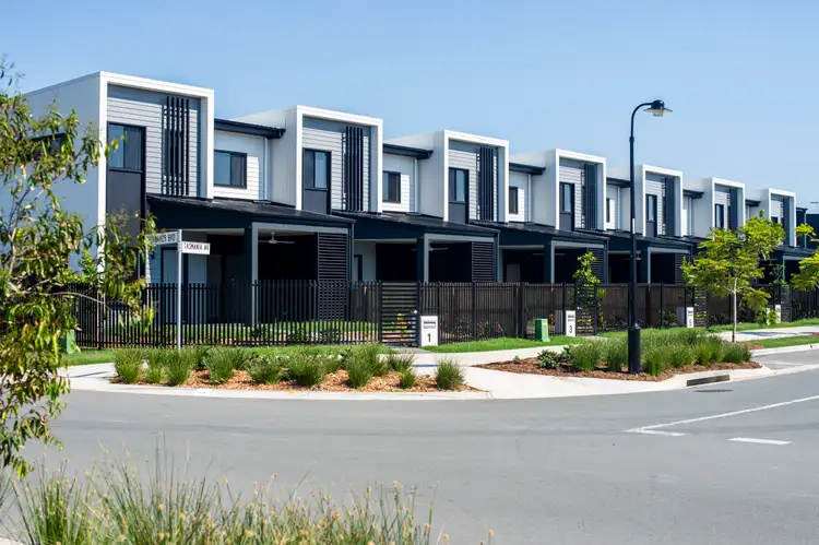 16 Tasmania Avenue, Newport QLD 4020