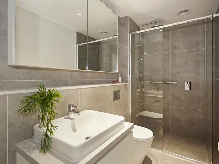 Fifth view of Homely apartment listing, 6.01/19 Russell Street, Essendon VIC 3040