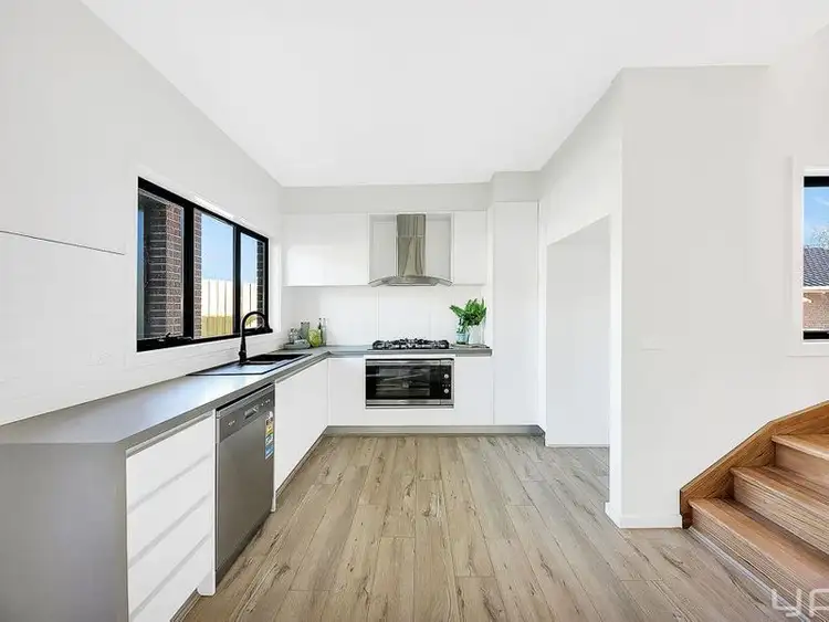 Fifth view of Homely townhouse listing, 1/27 Eyre Street, Westmeadows VIC 3049
