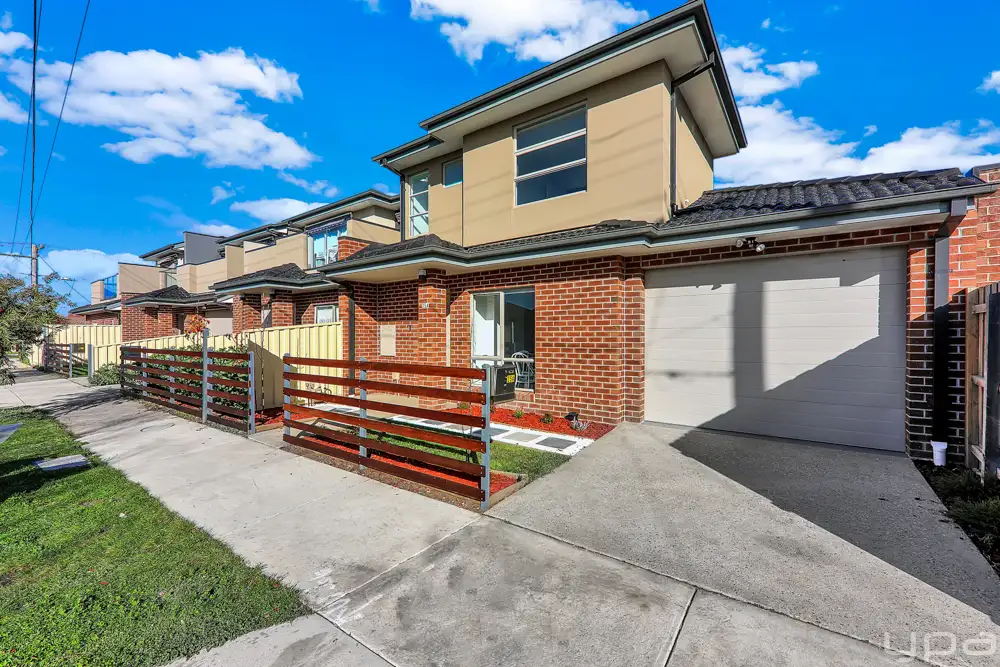Main view of Homely townhouse listing, 25A Emu Parade, Jacana VIC 3047