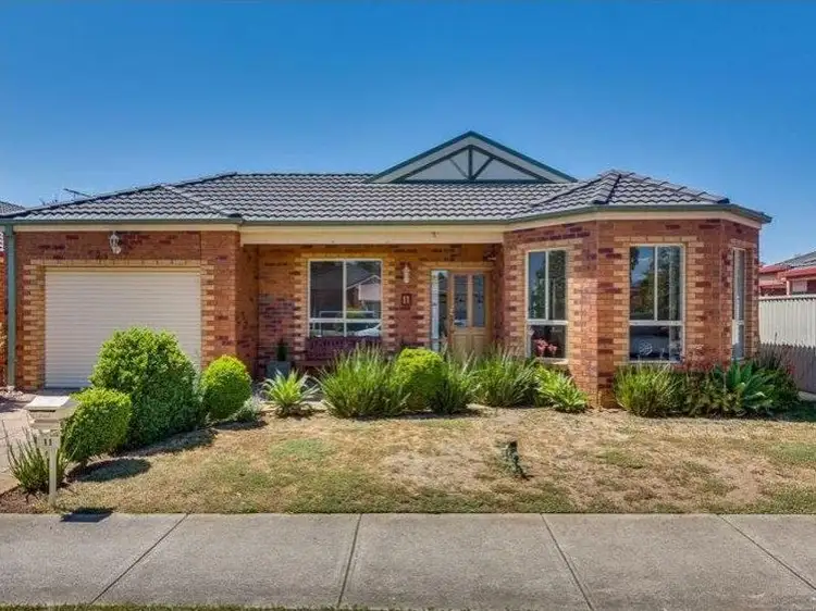 11 Grampians Way