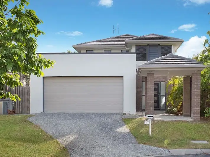 4 Pacific Place, Pacific Pines QLD 4211