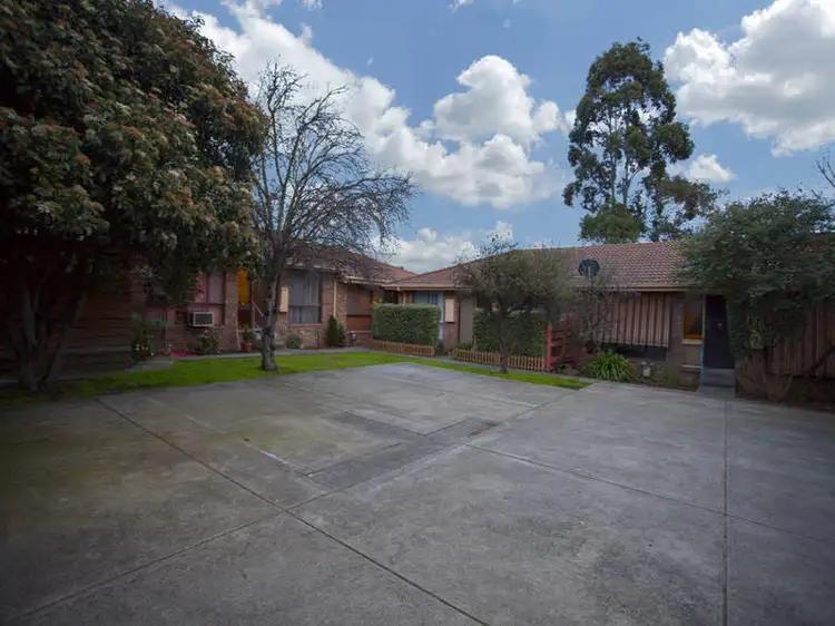 Main view of Homely unit listing, 15/26 Glenlitta Avenue, Broadmeadows VIC 3047