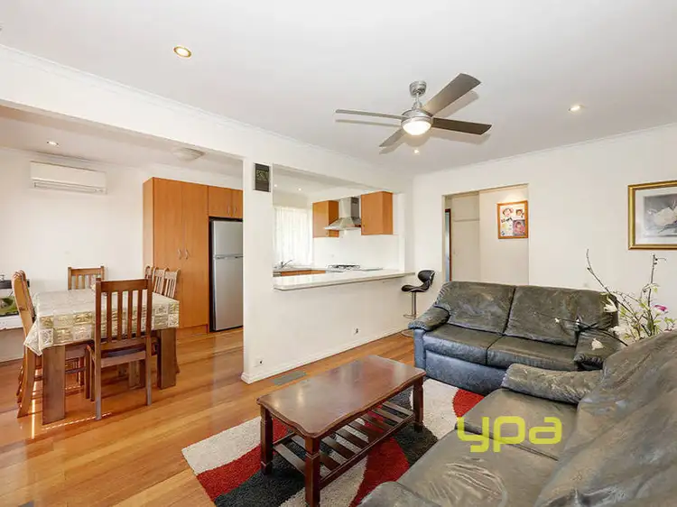 Second view of Homely house listing, 6 Rosebud Crescent, Broadmeadows VIC 3047