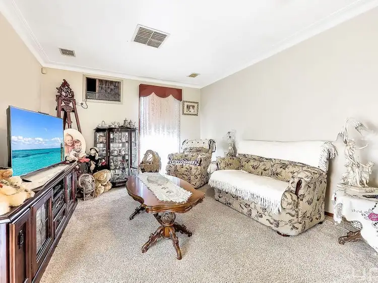 Seventh view of Homely house listing, 7 Canni Court, Broadmeadows VIC 3047