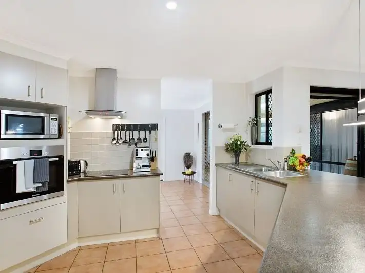 Fourth view of Homely house listing, 2 Kempe Place, Edens Landing QLD 4207