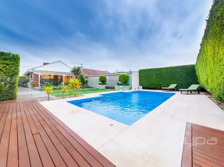 18 Dacelo Avenue, Broadmeadows VIC 3047