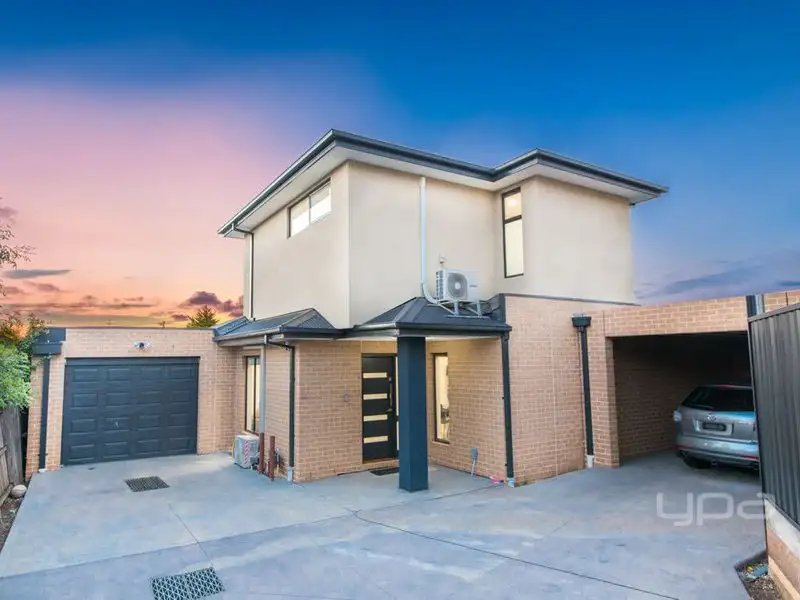 Main view of Homely townhouse listing, 2/1029 Pascoe Vale Road, Jacana VIC 3047