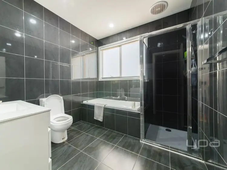 Seventh view of Homely townhouse listing, 2/1029 Pascoe Vale Road, Jacana VIC 3047