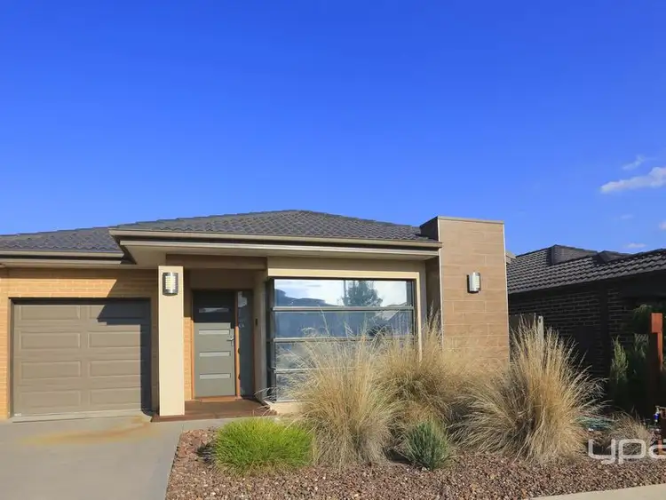 5 Windermere Parade, Doreen VIC 3754