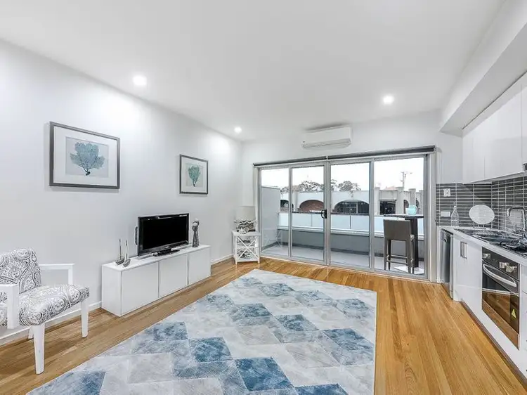 Main view of Homely townhouse listing, 5/2 Grandview Street, Glenroy VIC 3046