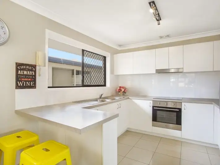 Fourth view of Homely house listing, 1/399 Bayview Street, Hollywell QLD 4216