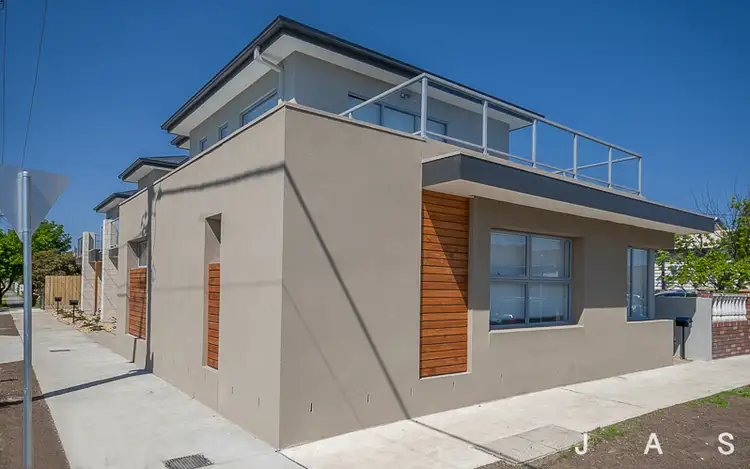 24 Studley Street, Maidstone VIC 3012