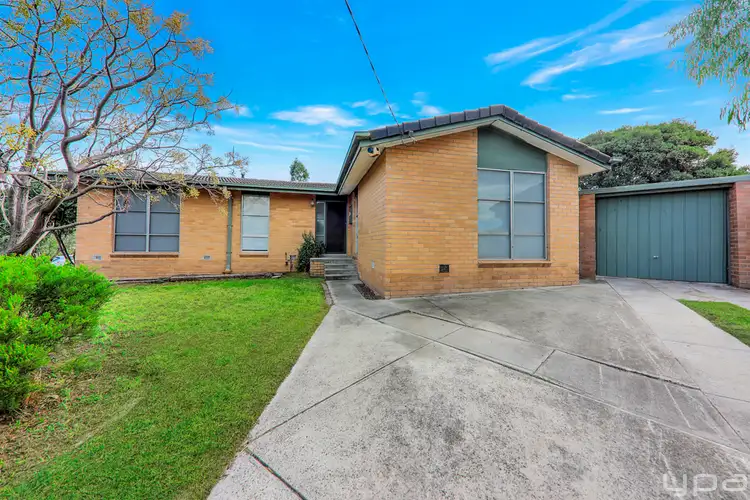 Second view of Homely house listing, 8 Lorraine Crescent, Jacana VIC 3047