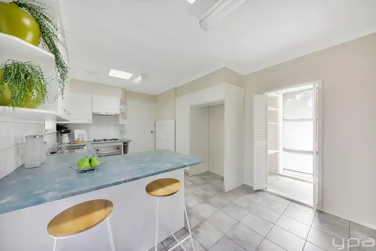 Fifth view of Homely house listing, 8 Lorraine Crescent, Jacana VIC 3047