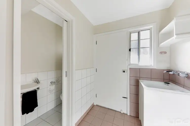 Seventh view of Homely house listing, 8 Lorraine Crescent, Jacana VIC 3047