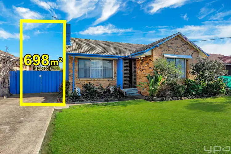 11 Bamburgh Street, Jacana VIC 3047