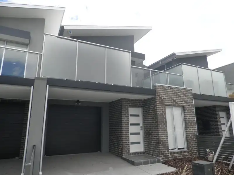 Main view of Homely townhouse listing, 7 Desmond Street, Maidstone VIC 3012