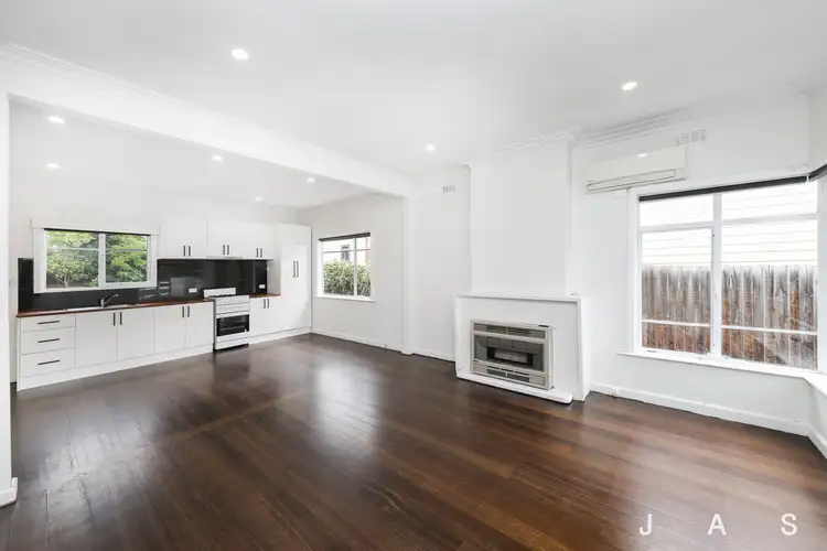 17 St Leonards Avenue