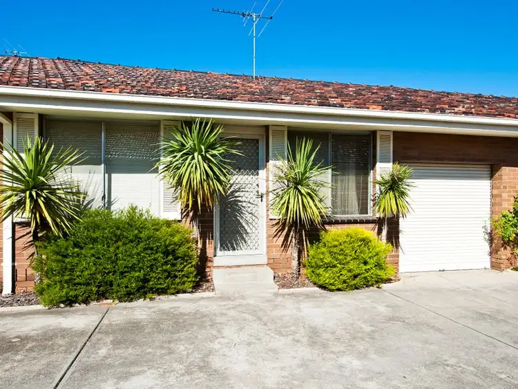 2/118 Gamon Street, Yarraville VIC 3013
