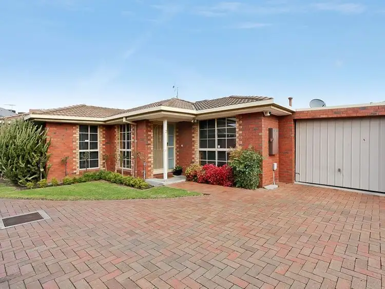 2/349 Geelong Road, Kingsville VIC 3012