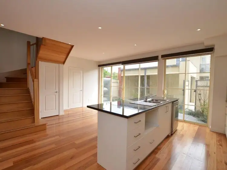 2/126 Blackwood Street, Yarraville VIC 3013