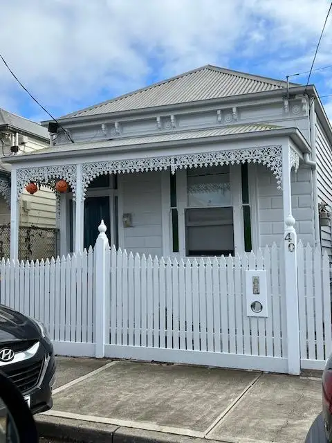 40 Tarrengower Street