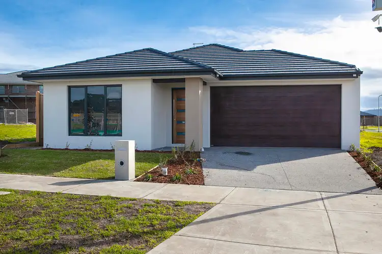 7 Dressage Drive, Cranbourne South VIC 3977