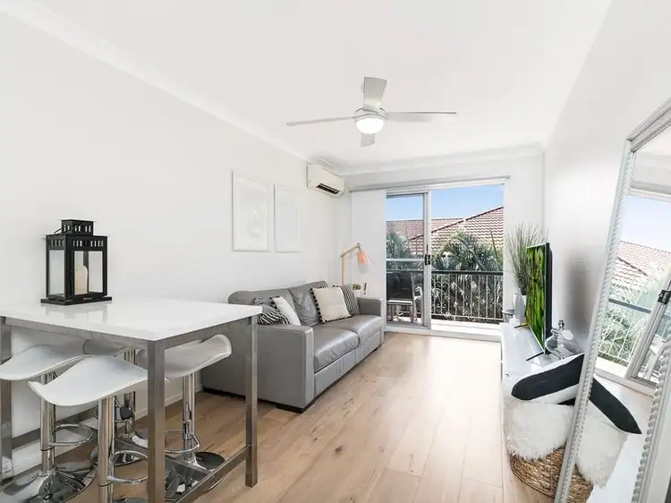 8/81 Kitchener Street