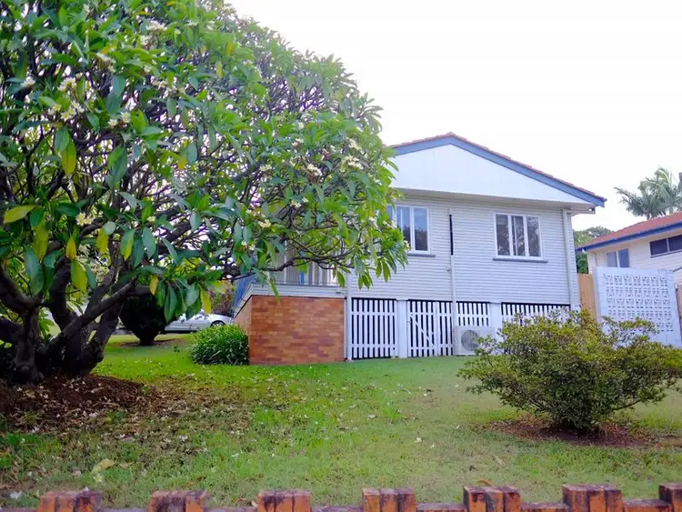 223 Lytton Road