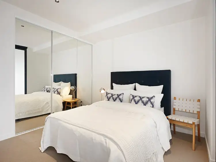 2.04/19 Russell Street, Essendon VIC 3040